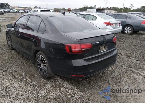 2016 Volkswagen Jetta 1.8T Sport z USA, uszkodzony, nr VIN 3VWD17AJ2GM301386